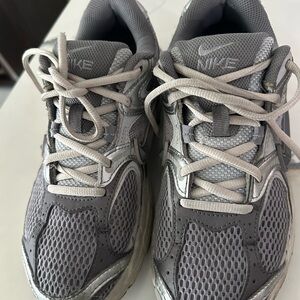 Nike V5 RNR Cement Grey Men Lifestyle Casual